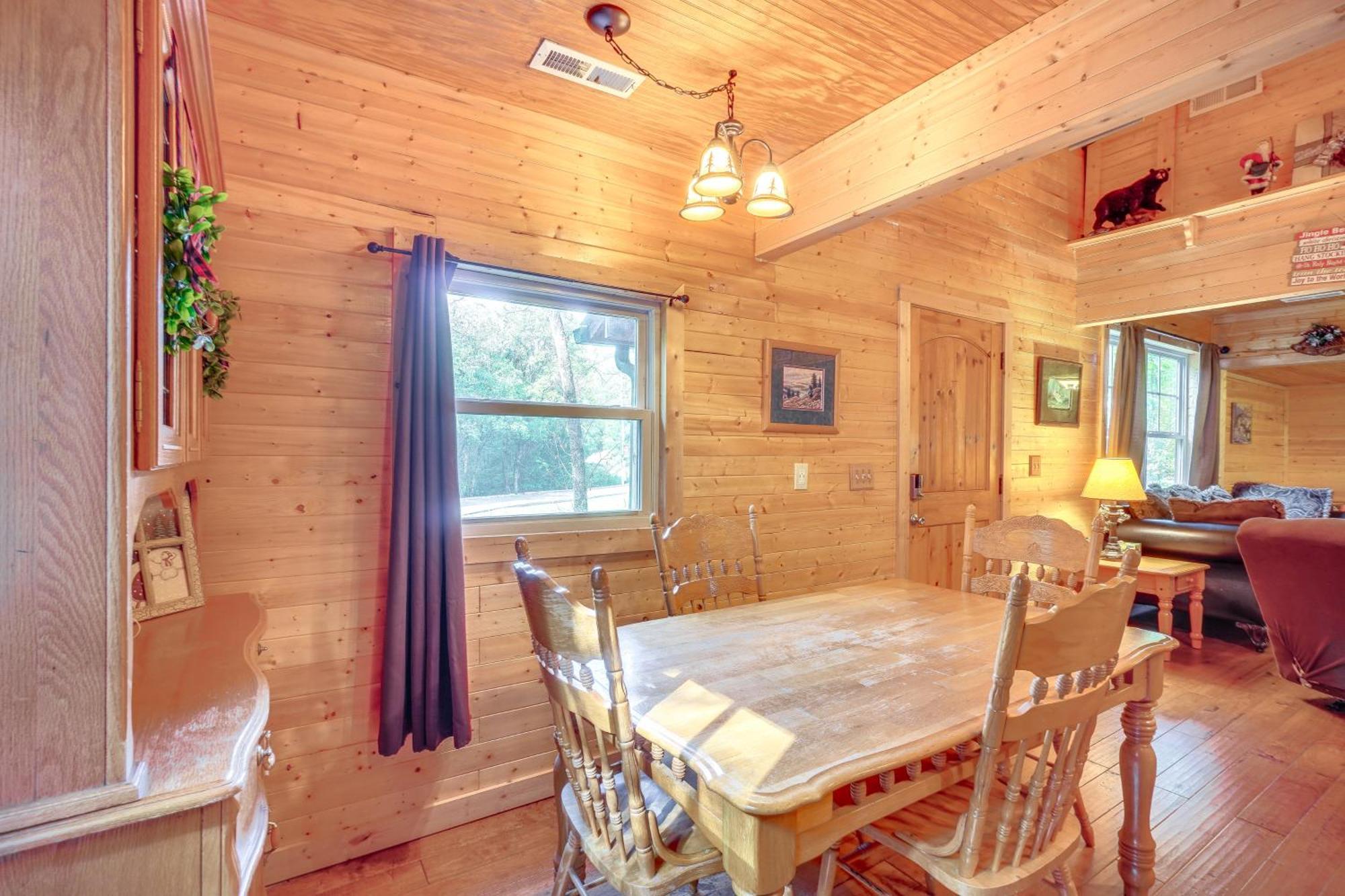 Just Fur Relaxin Sevierville Cabin With Hot Tub! Exterior foto